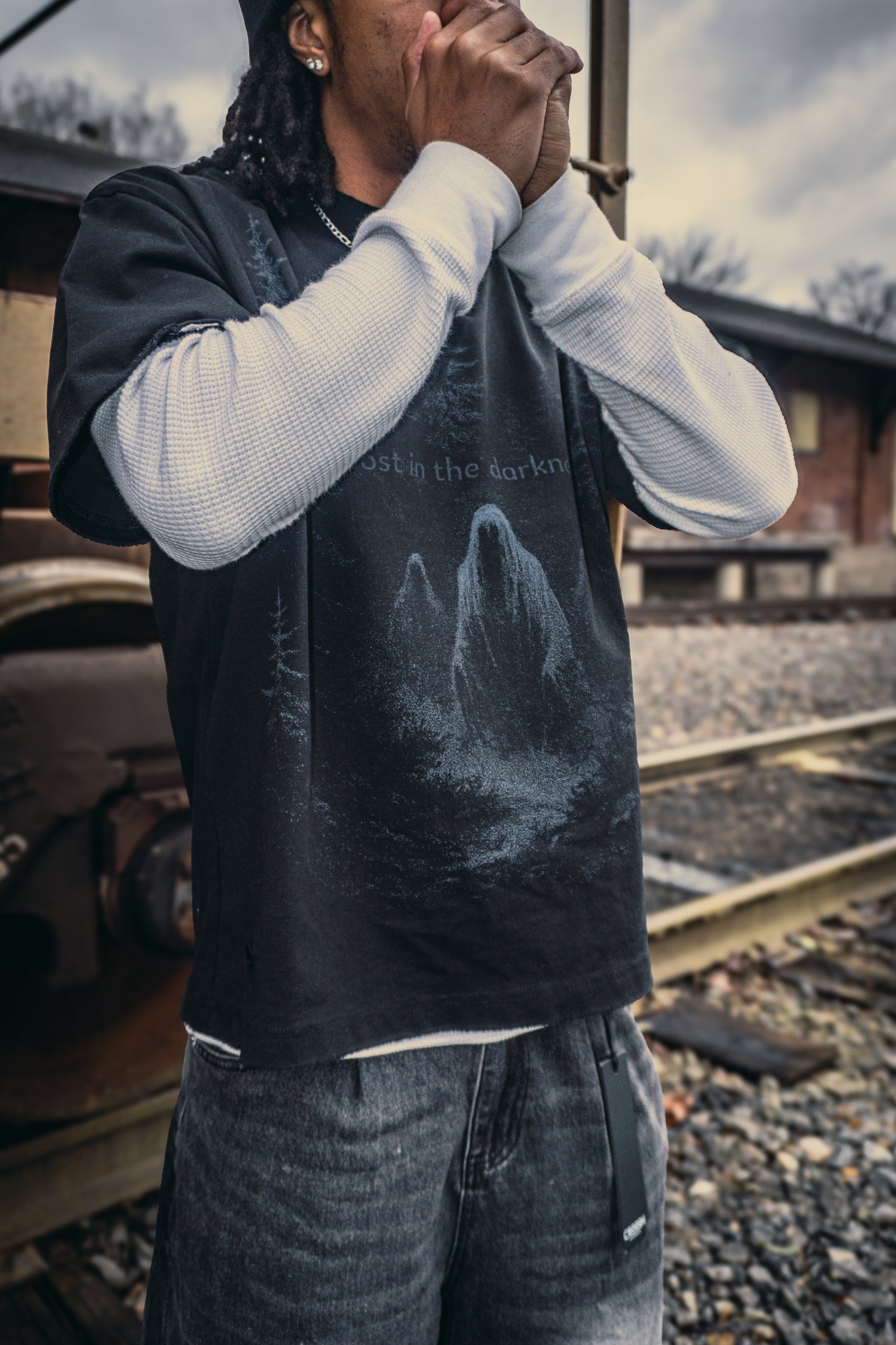 "lost in the darkness" boxy tee